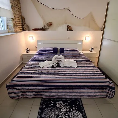 Tila Apartman *